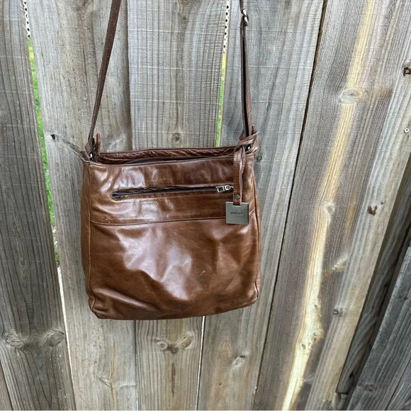 RUDSAK brown leather crossbody bag